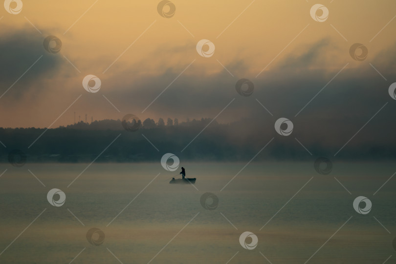 Скачать Рыбалка на восходе солнца фотосток Ozero