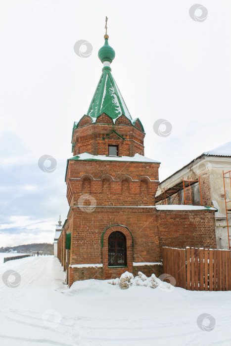 Скачать Кирпичная башня монастыря. фотосток Ozero