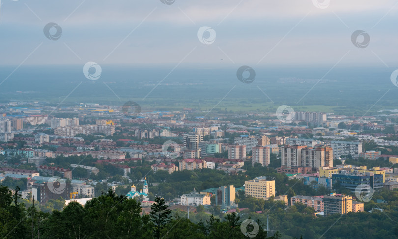 Скачать вид сверху на Южно-Сахалинск с горы Большевик фотосток Ozero