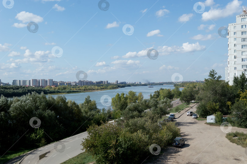 Скачать Вид на реку Иртыш и ул. Волочаевская с метро-моста (Мост 60 лет Победы) город Омск фотосток Ozero