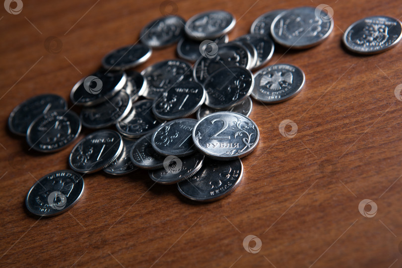 Скачать связка монет в российских рублях фотосток Ozero