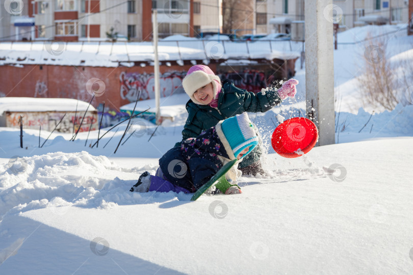 Скачать Игры в снегу фотосток Ozero