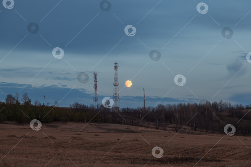 Скачать Вышки связи фотосток Ozero