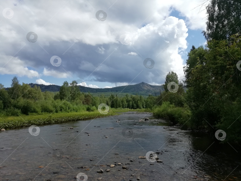 Скачать Горная река на Урале фотосток Ozero