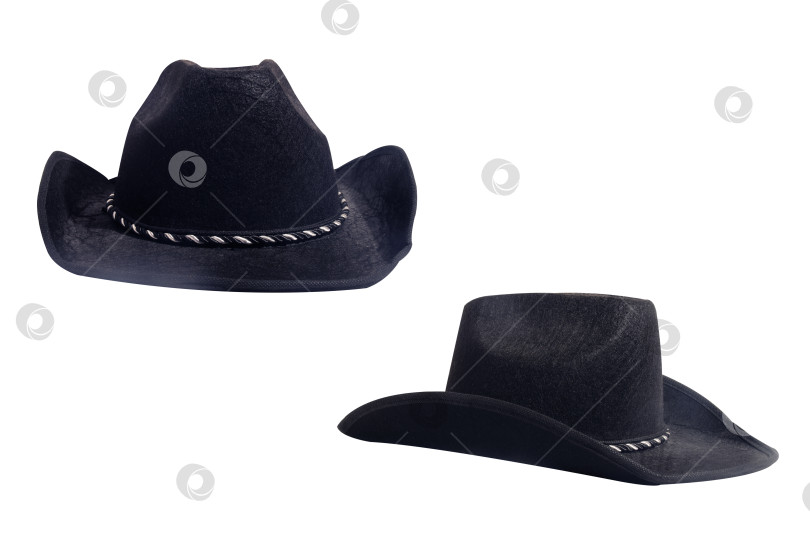 Скачать Две черные ковбойские шляпы, выделенные на белом фоне. фотосток Ozero