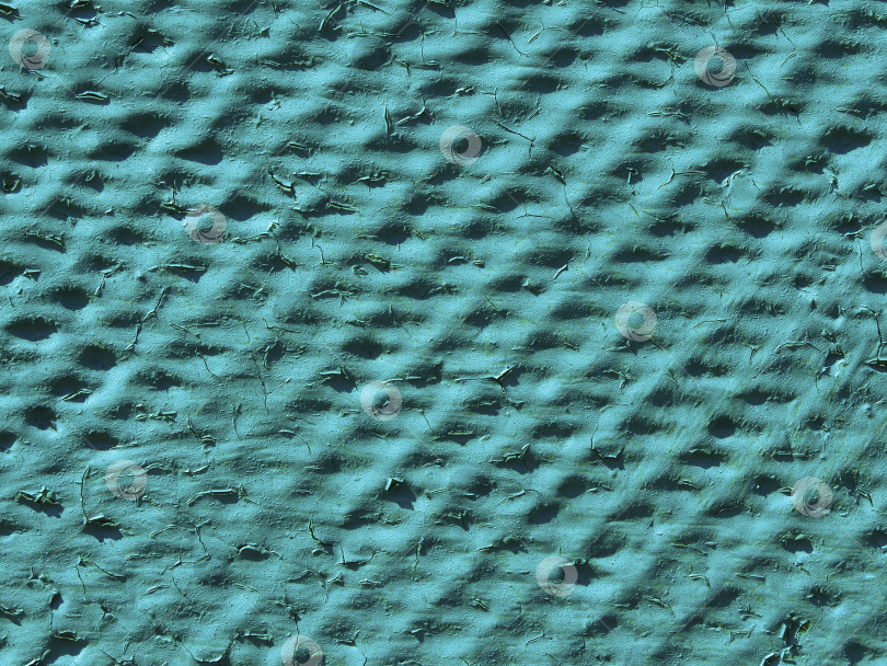 Скачать Неровная рельефная поверхность зеленого цвета с потрескавшейся краской. Абстрактный текстурный фон. Крупный план рельефной плоской грифельной доски, окрашенной зеленой краской. Бирюзовый рельефный фон фотосток Ozero