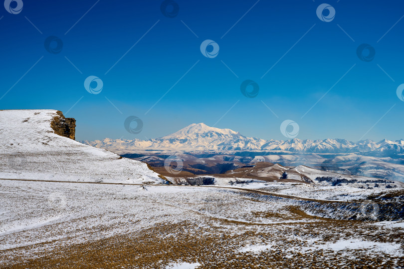 Скачать Эльбрус зимой фотосток Ozero