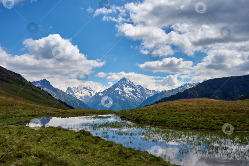 Скачать Горы Северного Кавказа фотосток Ozero