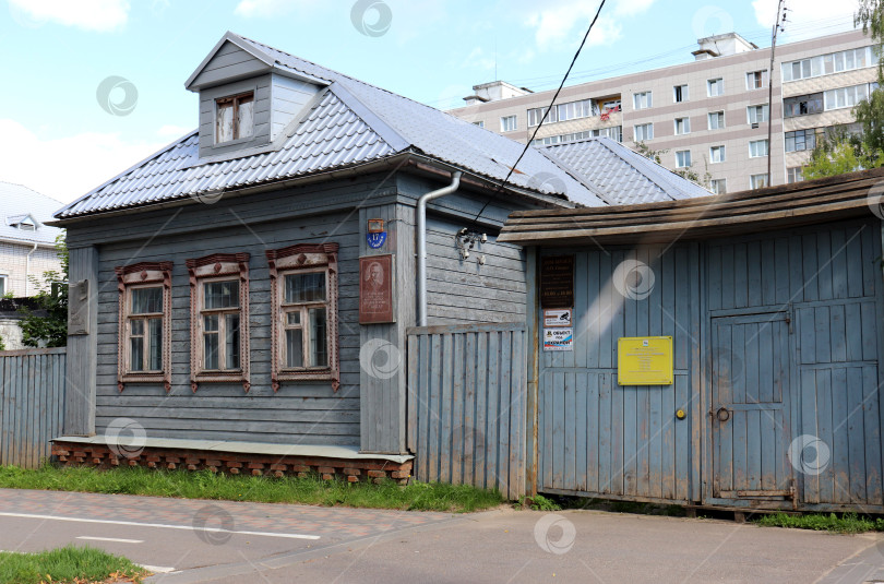 Скачать Дом-музей детского писателя Аркадия Гайдара в Клину фотосток Ozero