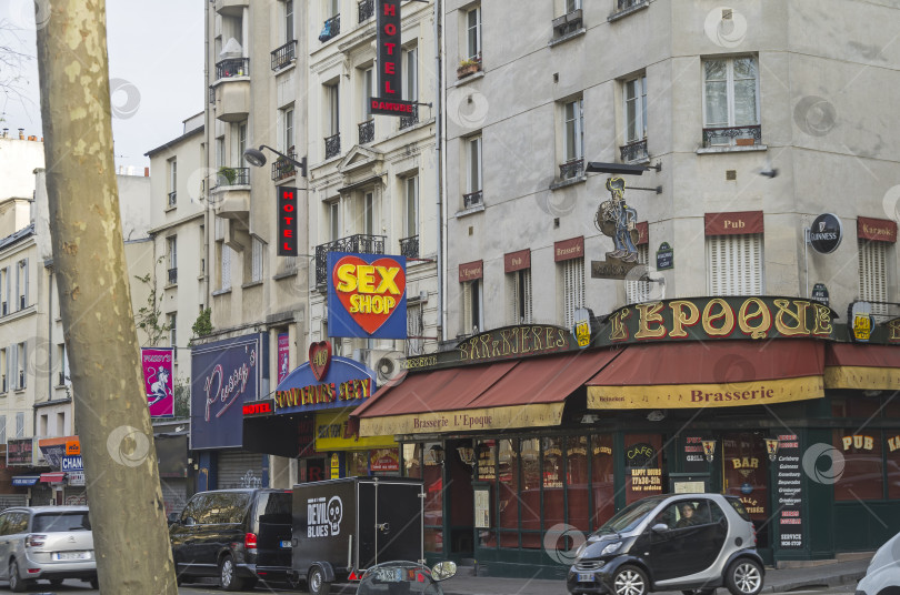 Скачать Секс-шоп на бульваре Клиши, Париж, Франция. фотосток Ozero