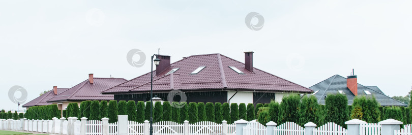 Скачать Вид на крышу нового дома фотосток Ozero
