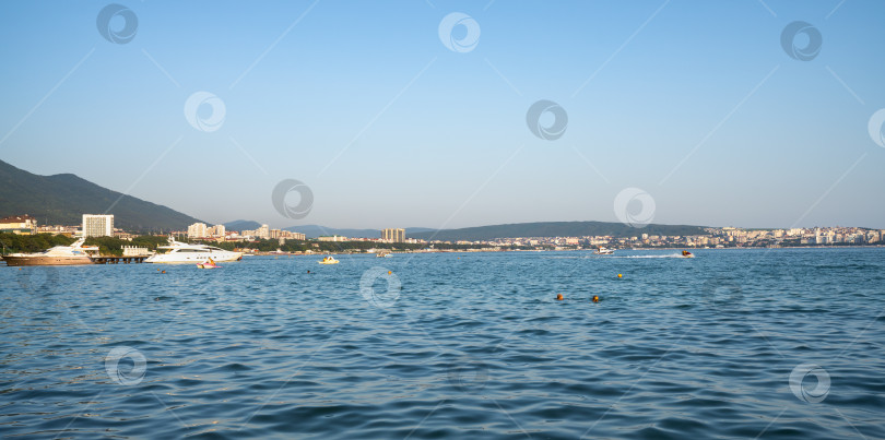 Скачать Панорама Геленджикской бухты фотосток Ozero