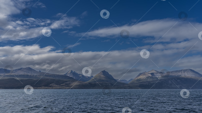 Скачать Прекрасный горный хребет в Андах фотосток Ozero