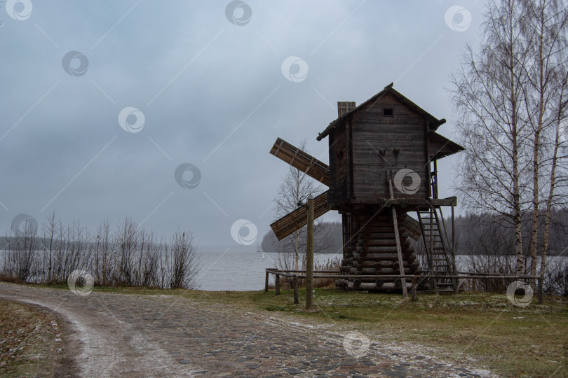 Скачать Старая мельница фотосток Ozero