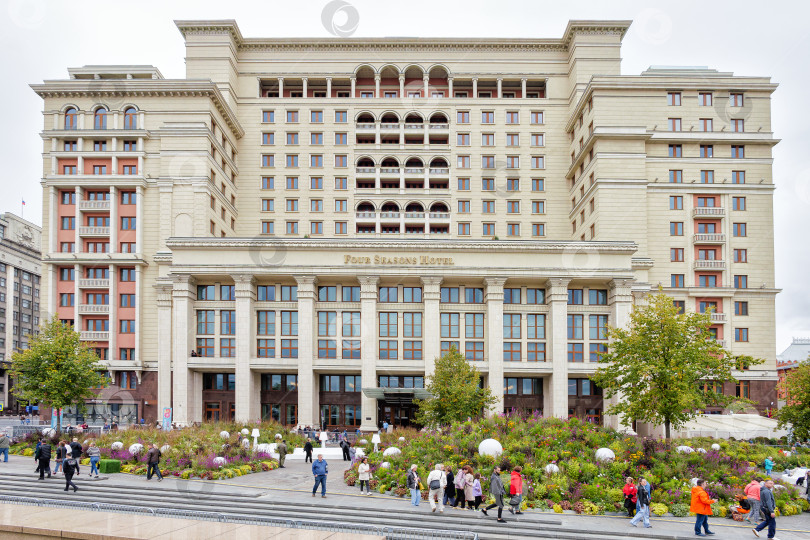 Скачать Отель "Времена года" в центре Москвы. фотосток Ozero