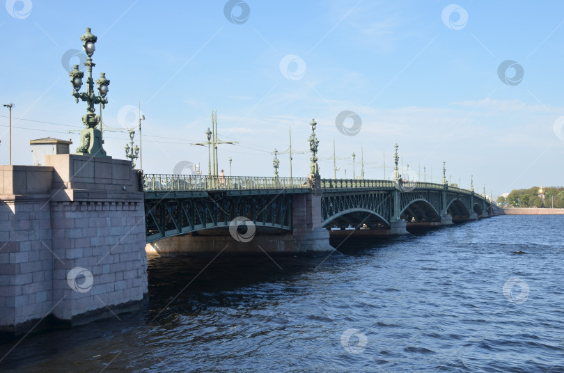 Скачать Троицкий мост в Санкт-Петерубрге фотосток Ozero