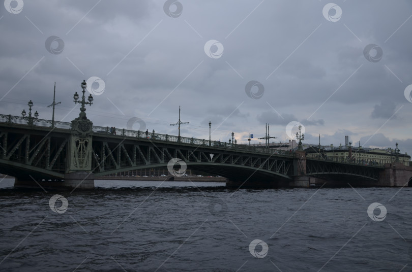 Скачать Троицкий мост в Санкт-Петерубрге фотосток Ozero