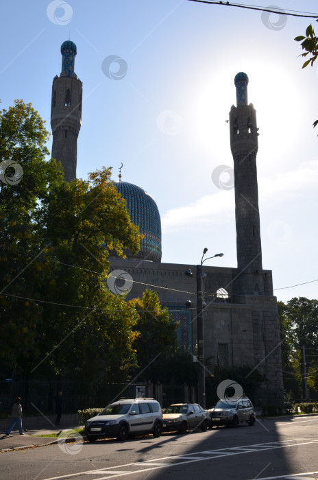 Скачать Санкт-Петербург, Россия – 09.23.2023: Соборная мечеть Санкт-Петербурга фотосток Ozero