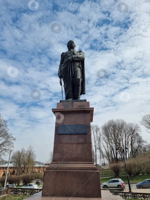 Скачать Памятник М. И. Кутузову-Смоленскому фотосток Ozero