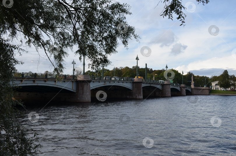 Скачать Санкт-Петербург, Россия – 10.05.2023: Каменноостровский мост в Санкт-Петербурге фотосток Ozero