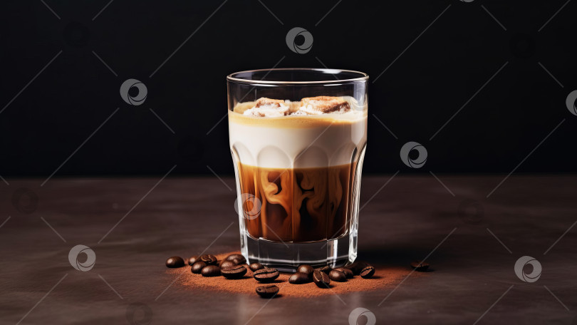 Скачать Стеклянный бокал с кофе и кофейными зернами. Созданный искусственным интеллектом фотосток Ozero