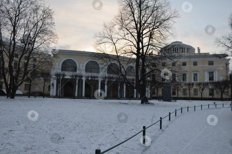 Скачать Большой дворец в Павловске Санкт-Петербург зимой фотосток Ozero