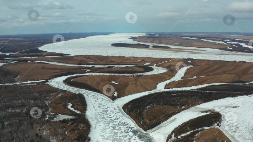 Скачать Река Амур. Зима 2019. Снимок с беспилотника. фотосток Ozero