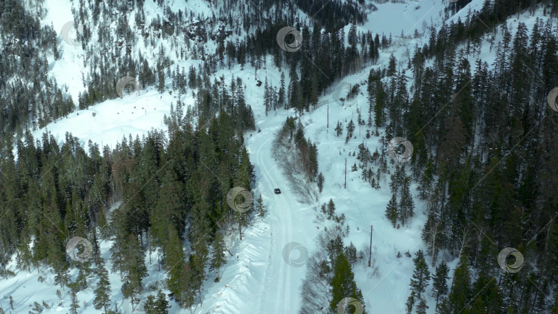 Скачать Дорога к горному озеру Амут. 2019 год. фотосток Ozero