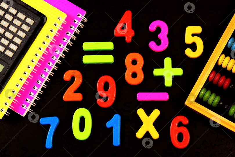 Скачать Учусь считать. Математические расчеты в школе на уроке. фотосток Ozero