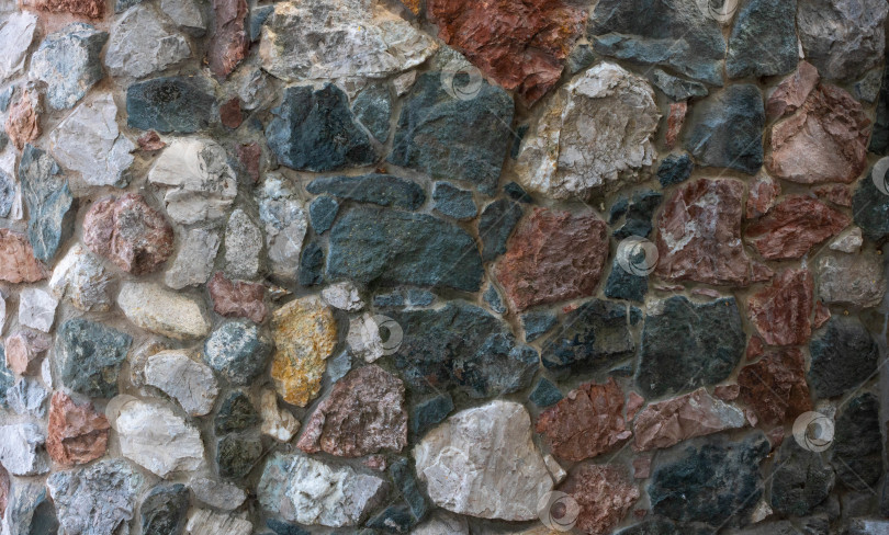 Скачать Стена из цветного камня. Декор стен в стиле дизайна фотосток Ozero