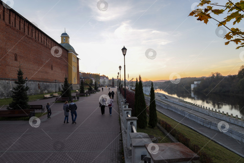 Скачать Набережная Днепра в Смоленске. фотосток Ozero