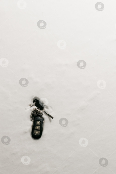 Скачать Ключи от машины затерялись в снегу фотосток Ozero