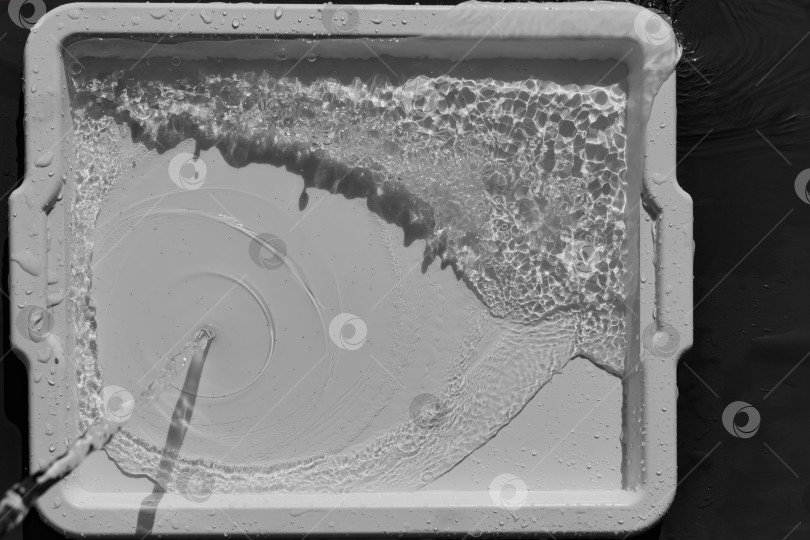 Скачать Журчание чистой, прозрачнейшей воды фотосток Ozero