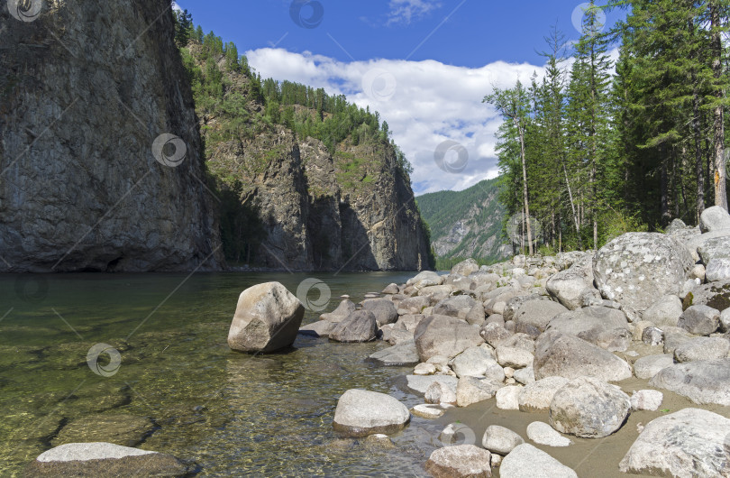 Скачать Река Ока-Саянская. Сибирь, Россия. фотосток Ozero