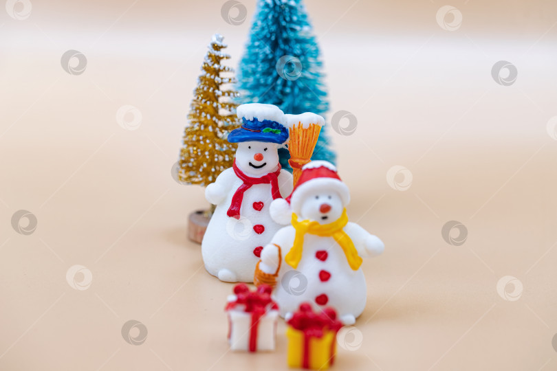 Скачать Концепция : покупка подарков для близких на Рождество и Новый год фотосток Ozero
