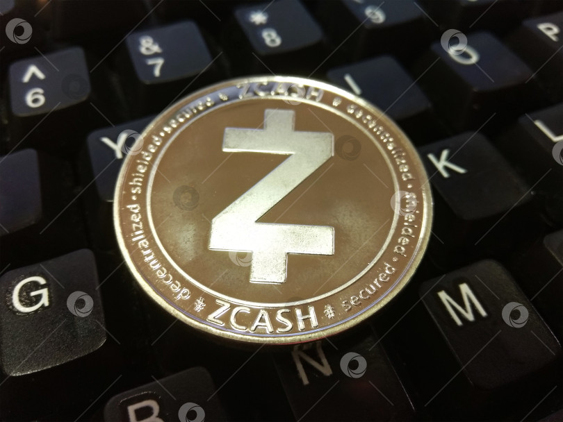 Скачать ZCASH - это современный способ обмена, и эта криптовалюта является удобным платежным средством на финансовом и веб-рынках фотосток Ozero