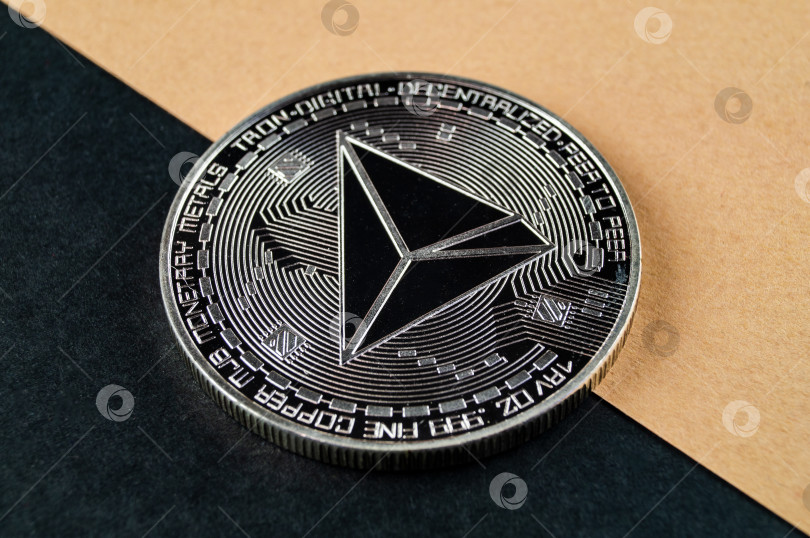 Скачать Tron TRX - это современный способ обмена, и эта криптовалюта является удобным платежным средством на финансовом и веб-рынке фотосток Ozero