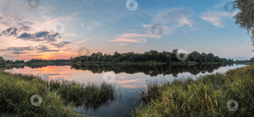 Скачать Вечерний пейзаж на реке Клязьма. фотосток Ozero