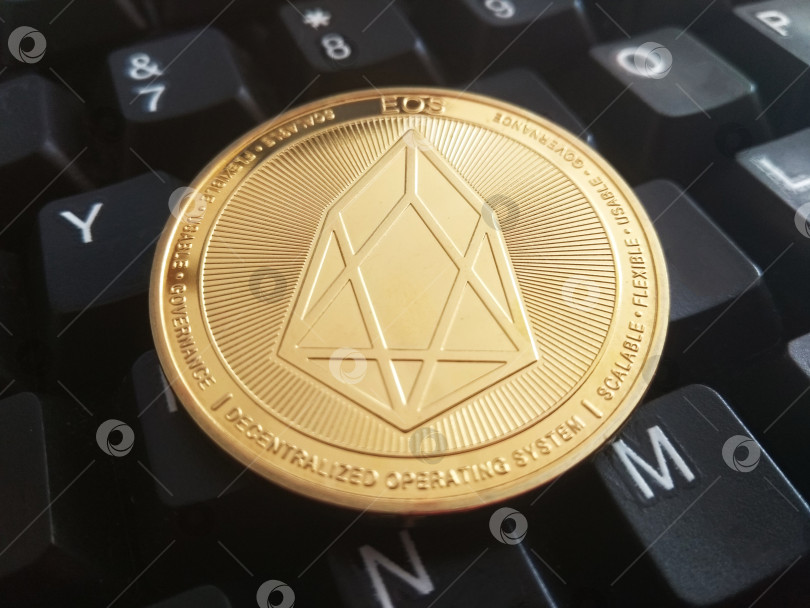 Скачать Eosio EOS - это современный способ обмена, и эта криптовалюта является удобным платежным средством на финансовом и веб-рынках фотосток Ozero