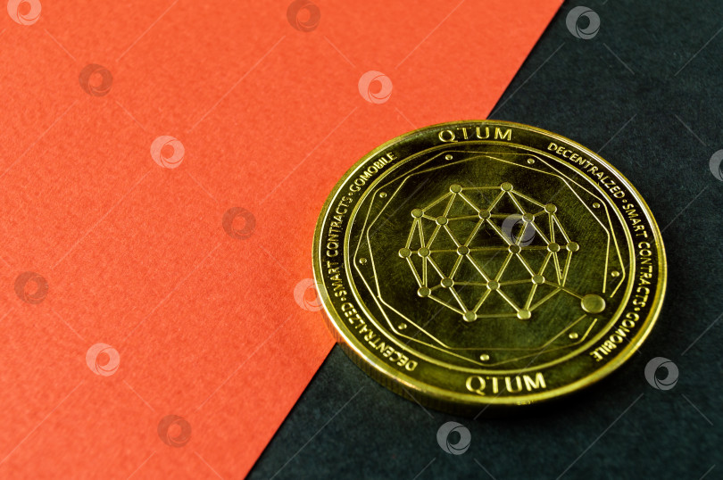 Скачать QTUM - это современный способ обмена, и эта криптовалюта является удобным платежным средством в финансовом секторе фотосток Ozero