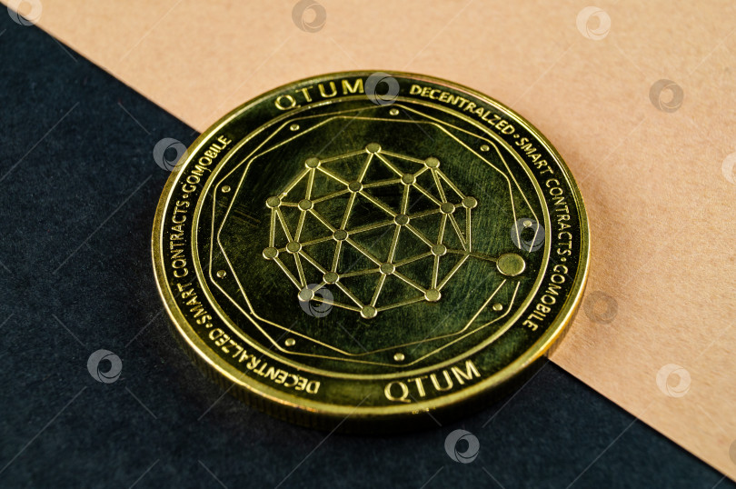 Скачать QTUM - это современный способ обмена, и эта криптовалюта является удобным платежным средством в финансовом секторе фотосток Ozero