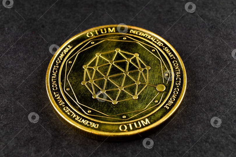 Скачать QTUM - это современный способ обмена, и эта криптовалюта является удобным платежным средством в финансовом секторе фотосток Ozero