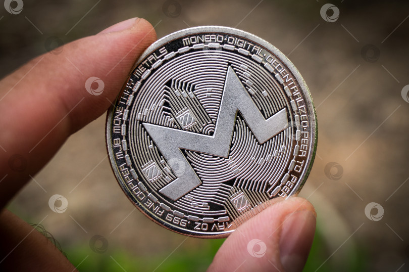 Скачать Monero MNR - это современный способ обмена, и эта криптовалюта является удобным платежным средством в финансовом секторе фотосток Ozero