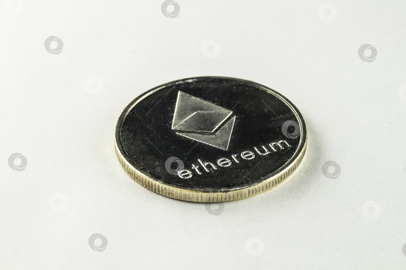 Скачать ethereum - это современный способ обмена и настоящая криптовалюта фотосток Ozero