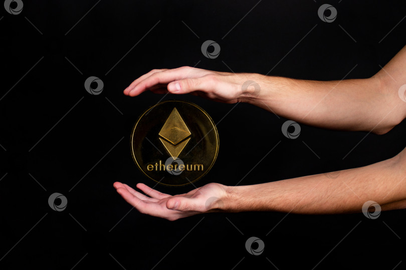 Скачать Элементы криптовалюты ethereum попадают под раздачу фотосток Ozero