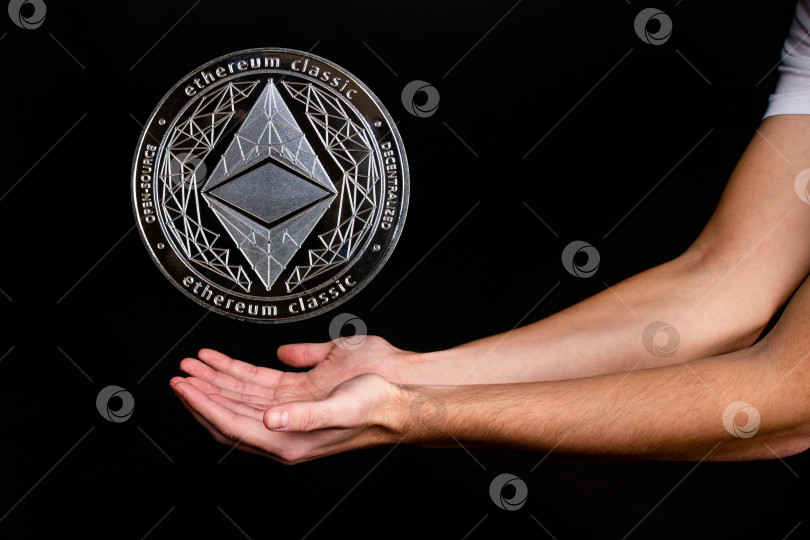 Скачать Элементы классической криптовалюты ethereum попадают под раздачу фотосток Ozero