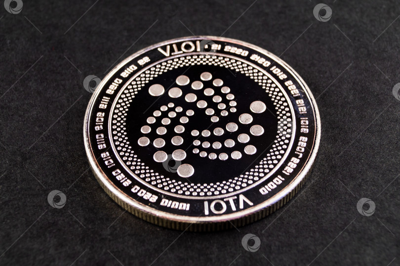 Скачать iota - это современный способ обмена, и эта криптовалюта является удобным платежным средством в финансовом секторе фотосток Ozero