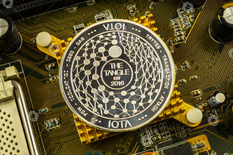 Скачать iota - это современный способ обмена, и эта криптовалюта является удобным платежным средством в финансовом секторе фотосток Ozero