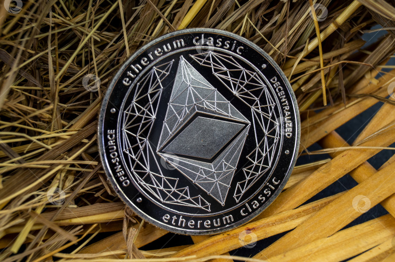 Скачать ethereum classic - это современный способ обмена, и эта криптовалюта является удобным платежным средством в финансовом секторе фотосток Ozero