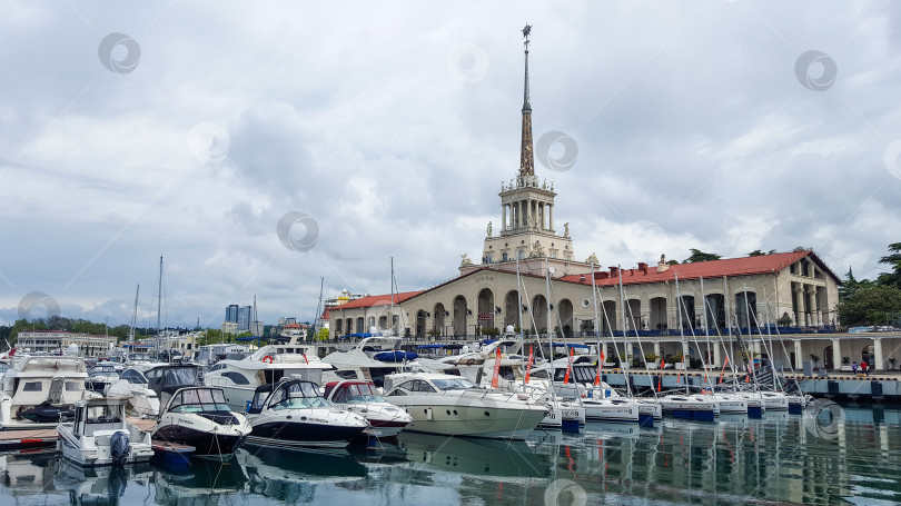 Скачать Морской вокзал Сочи, Россия фотосток Ozero